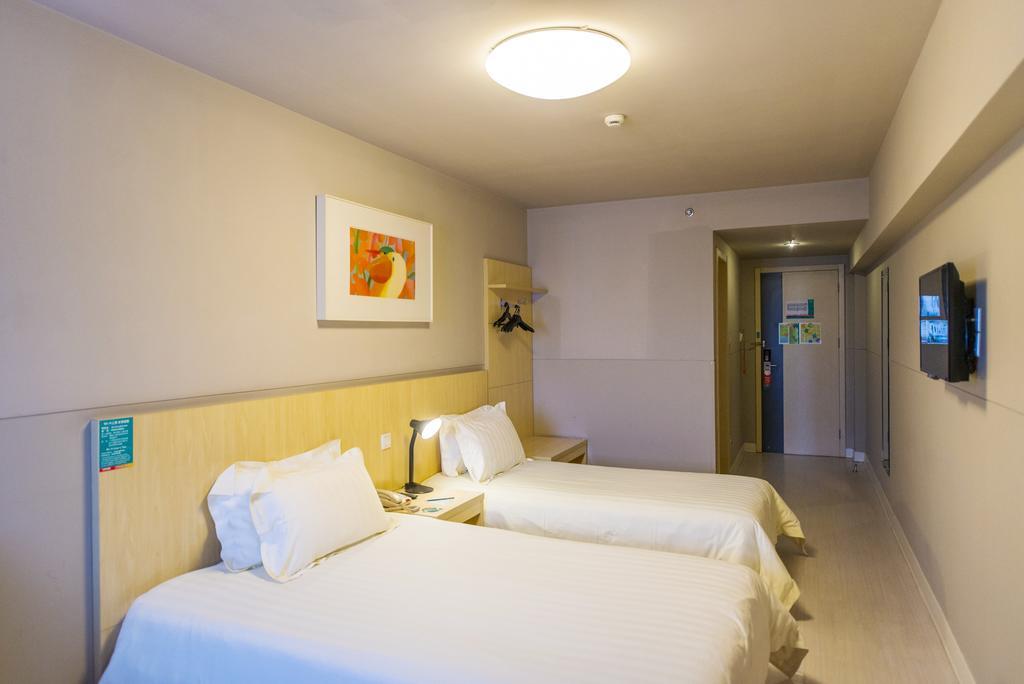 Jingjiang Inn Shanghai Minsheng Road מראה חיצוני תמונה