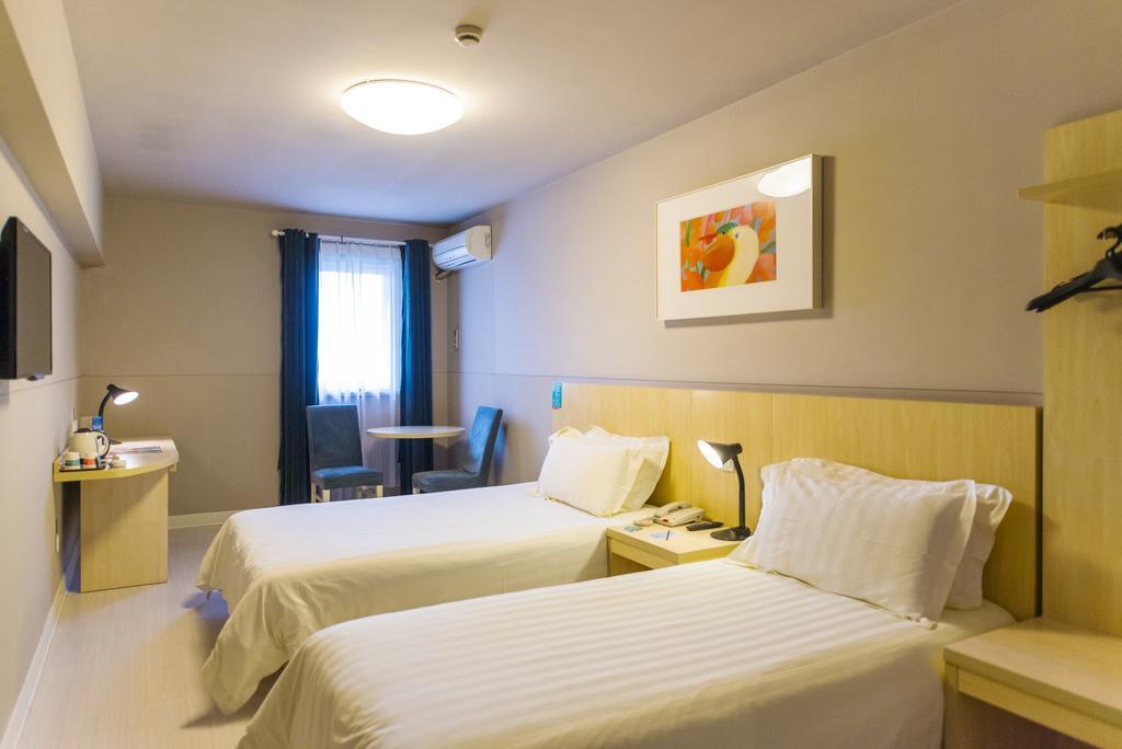 Jingjiang Inn Shanghai Minsheng Road מראה חיצוני תמונה