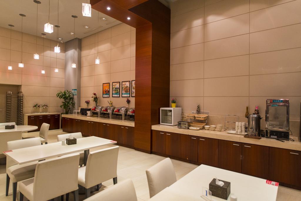Jingjiang Inn Shanghai Minsheng Road מראה חיצוני תמונה