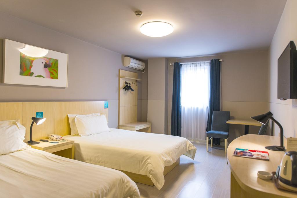 Jingjiang Inn Shanghai Minsheng Road מראה חיצוני תמונה