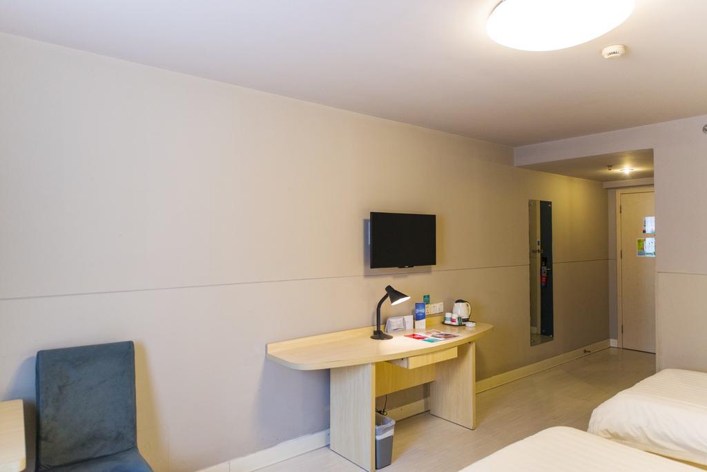 Jingjiang Inn Shanghai Minsheng Road מראה חיצוני תמונה
