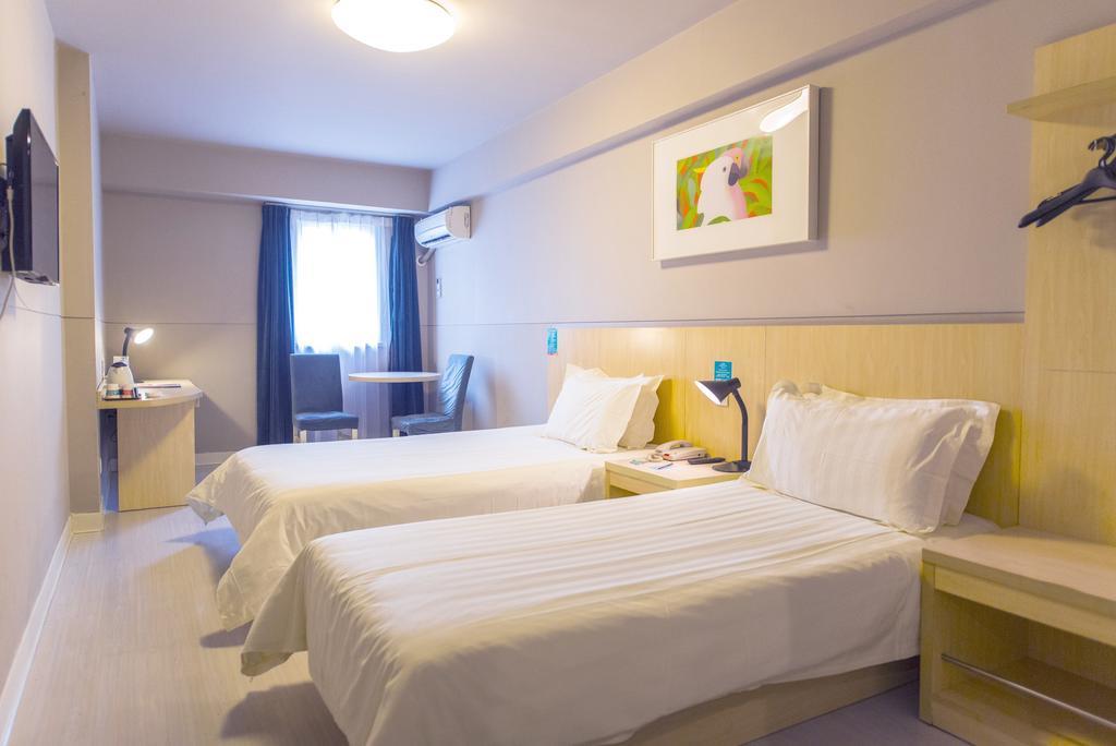 Jingjiang Inn Shanghai Minsheng Road מראה חיצוני תמונה