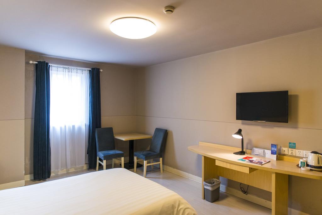 Jingjiang Inn Shanghai Minsheng Road מראה חיצוני תמונה