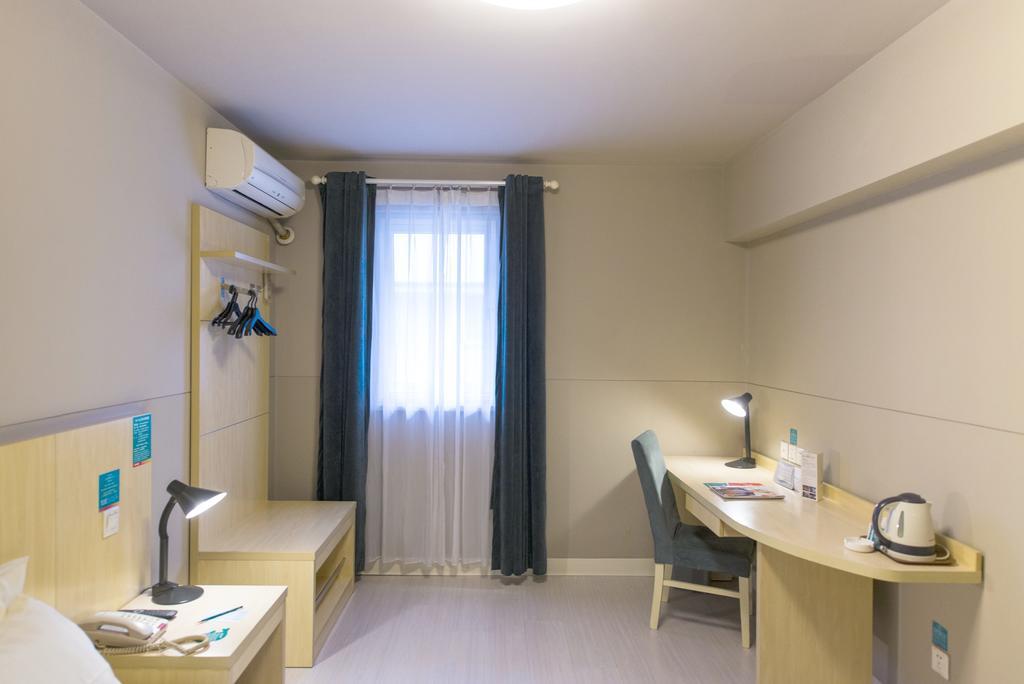 Jingjiang Inn Shanghai Minsheng Road מראה חיצוני תמונה